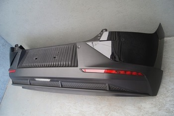 Kia EV6 задній бампер PDC комплектний. Фото 2